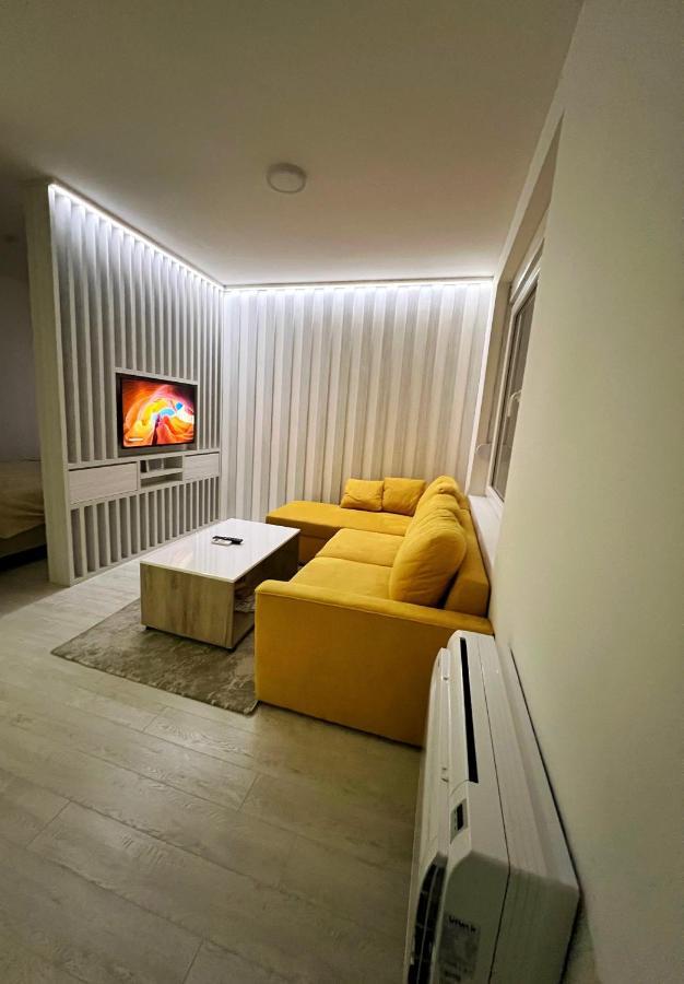 Center Deluxe Studio Niksic Exterior foto